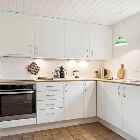 2 Bedroom Cozy In *