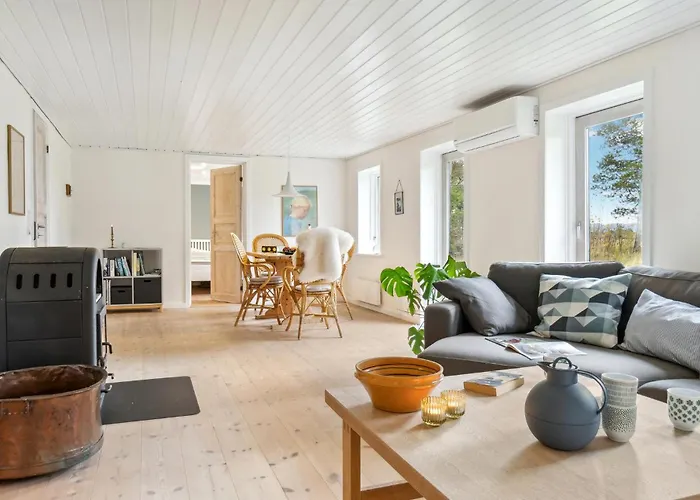 2 Bedroom Cozy In *